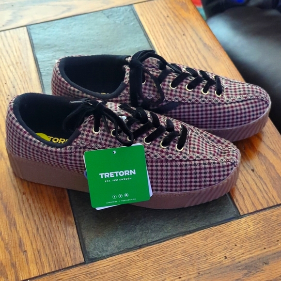 NWT Tretorn Houndstooth Platform Nylite Plus Bold Shoes Size 9 - Picture 1 of 4